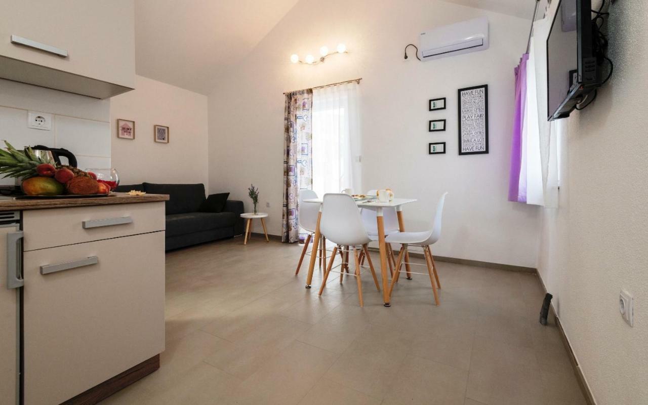 Apartmani Livaja Plano Eksteriør bilde